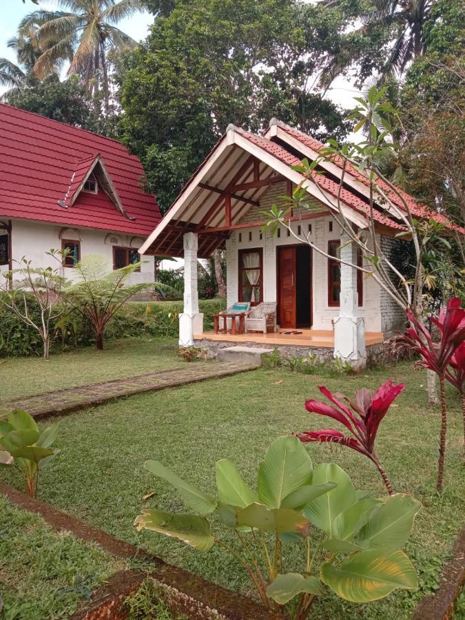 Hakiki Inn Bungalows Tetebatu Eksteriør billede