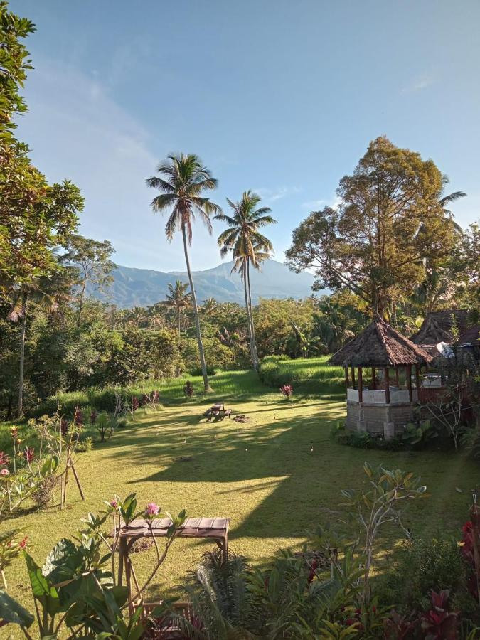 Hakiki Inn Bungalows Tetebatu Eksteriør billede
