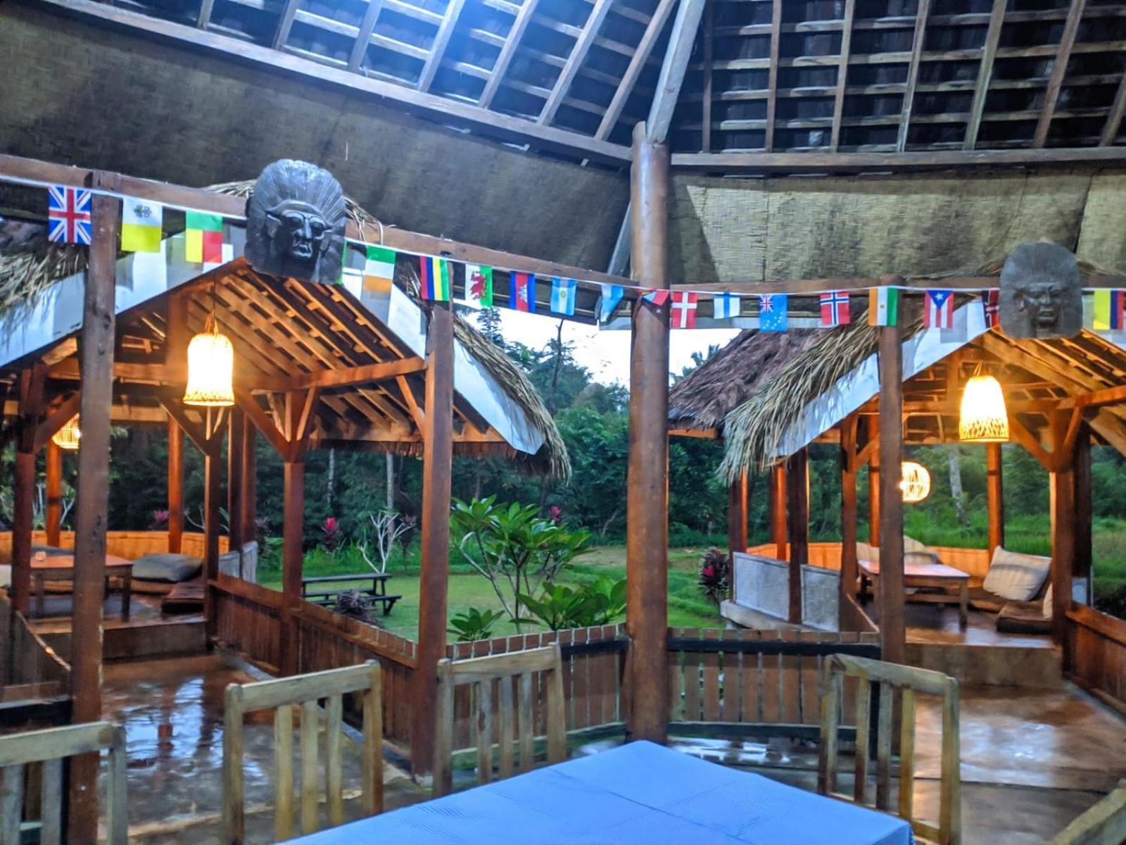 Hakiki Inn Bungalows Tetebatu Eksteriør billede